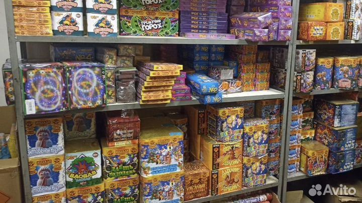 Фейерверки, салюты