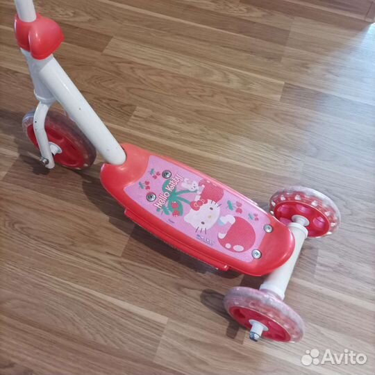 Самокат для 2-4 лет