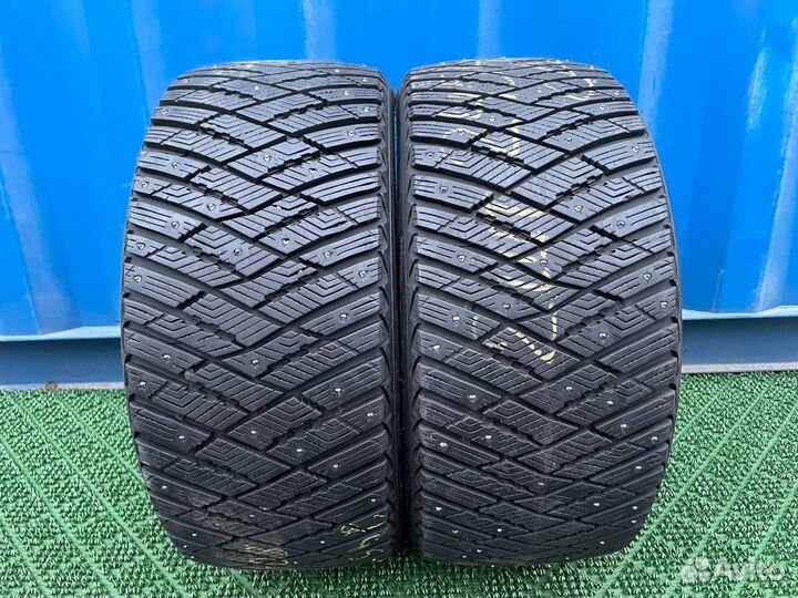 Goodyear Ultragrip Ice Arctic 245/40 R18 115T
