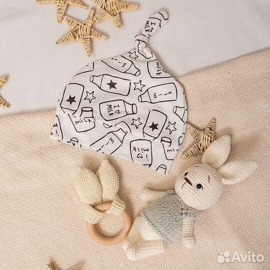 Шапка с узелком для новорожденных