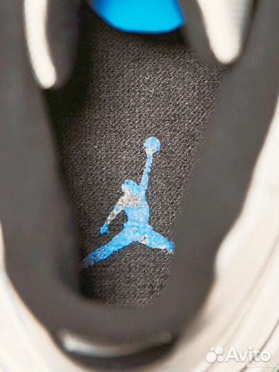 Nike Air Jordan 11 Retro super white