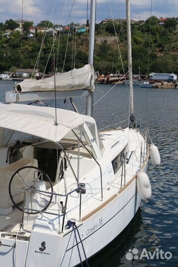 Парусная яхта Beneteau Oceanis 38