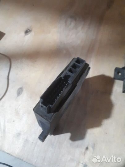 Блок управления центральным замком мерседес 202