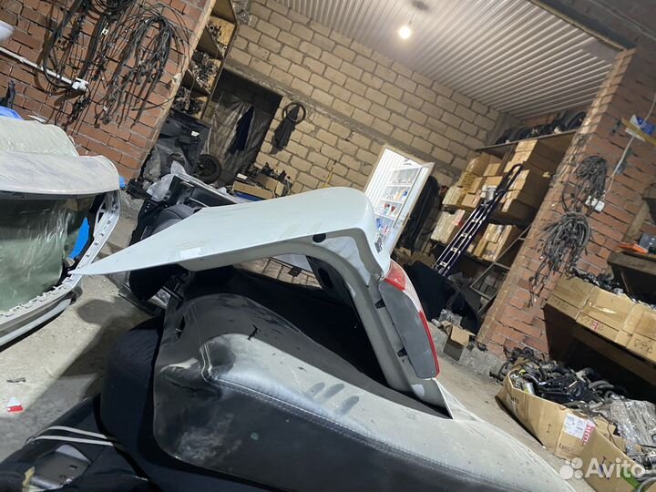 Крышка багажника Kia Rio 3