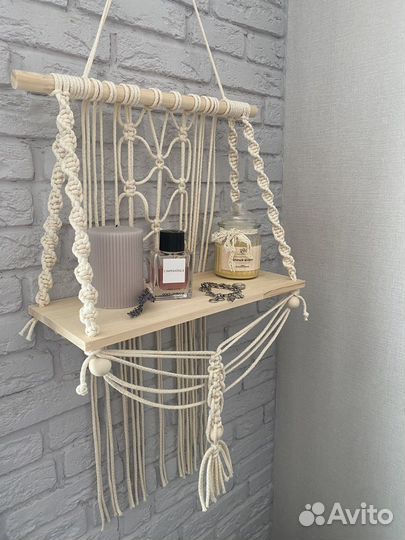 Полка настенная деревянная макраме