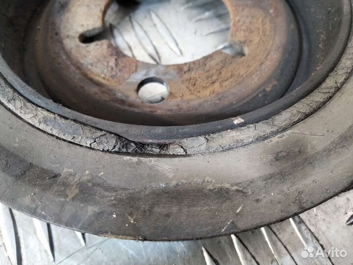 Шкив коленвала Пежо 206 1,6 NFU