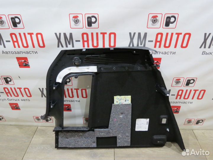 Обшивка багажника правая Volkswagen Tiguan