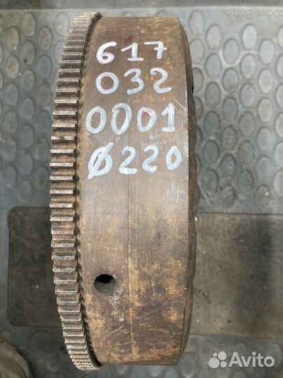 Маховик + сцепление 1110305405