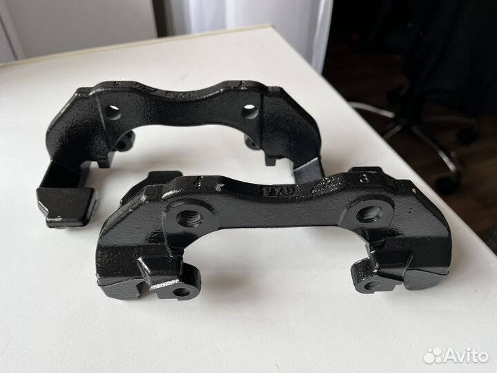 Скоба суппорта форд фокус 2