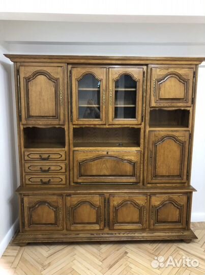 Антикварная мебель из массива