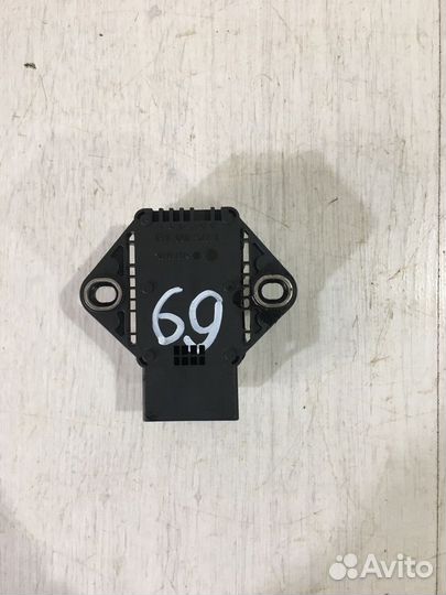 Датчик ускорения nissan qashqai J10 2.0 ат