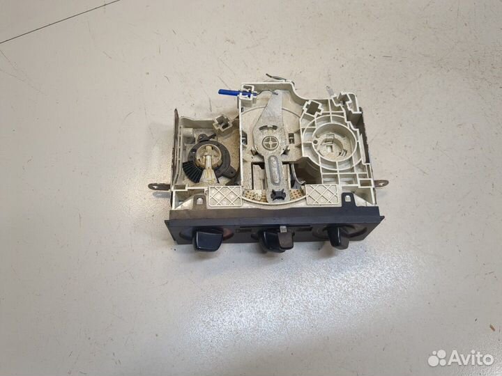 Переключатель отопителя Nissan Cabstar, 2008