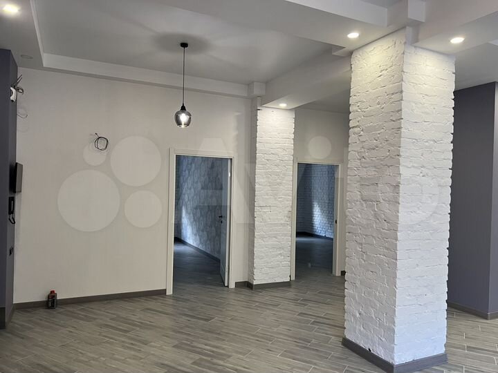 3-к. квартира, 88,2 м², 1/4 эт.