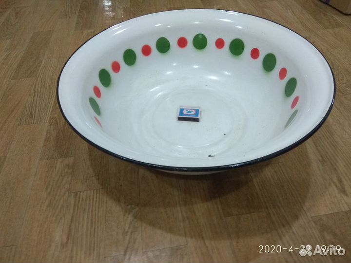 Таз эмалированный