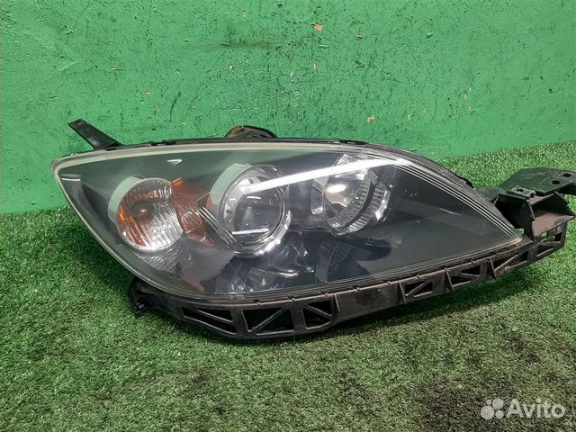 Фара правая Mazda 3 (BK) 2005
