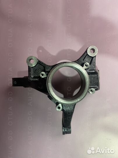 Поворотный кулак правый camry/ камри