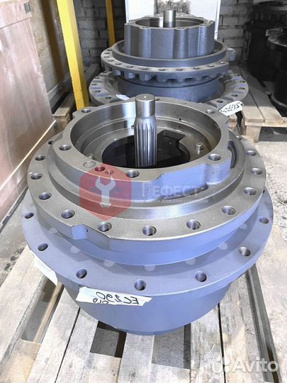 Редуктор хода EC290CNL 14528258