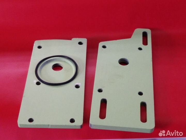 Плита переходная под ременный компрессор паз