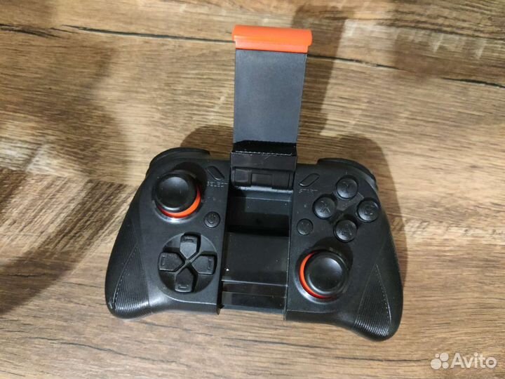 Bluetooth Геймпад mocute 050