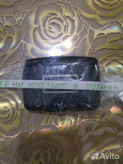 Тени для век