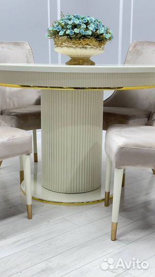 Столы и стулья новые