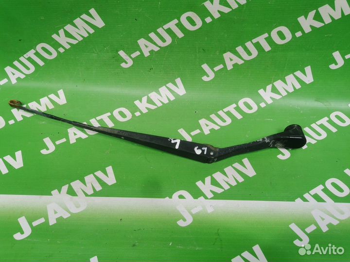 Поводок стеклоочистителя Mitsubishi Lancer