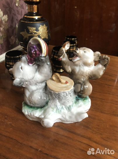 Фарфоровая чернильница