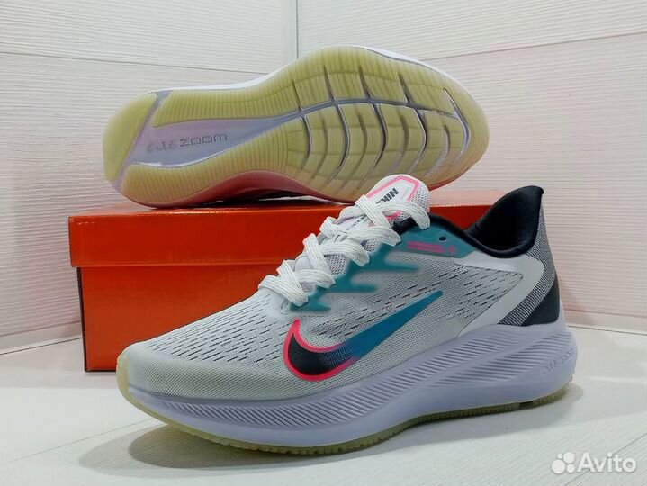 Кроссовки беговые Nike Air Zoom Winflo 7 (39 разме