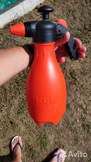 Опрыскиватель жук 2,5 литра