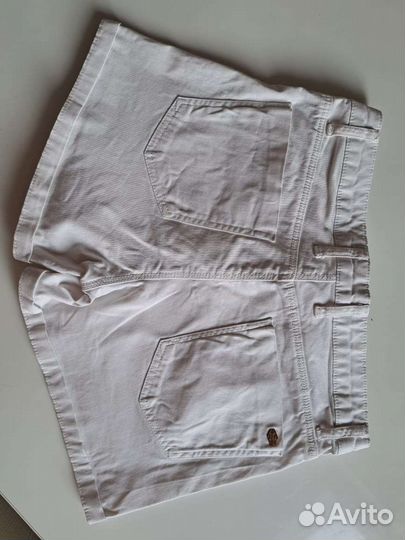 Джинсовые белые шорты Stradivatius 44 р-р