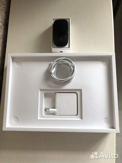 Apple Macbook Pro 13 inch 2019