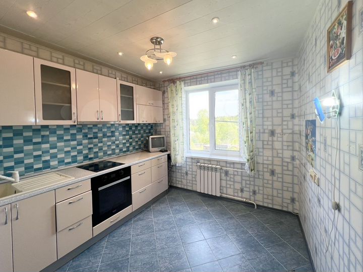 3-к. квартира, 67,6 м², 3/5 эт.