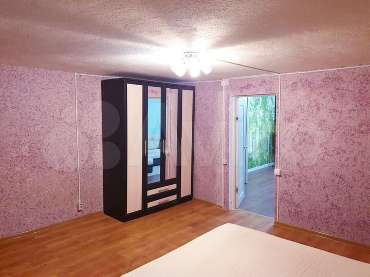 Дом 98 м² на участке 5 сот.