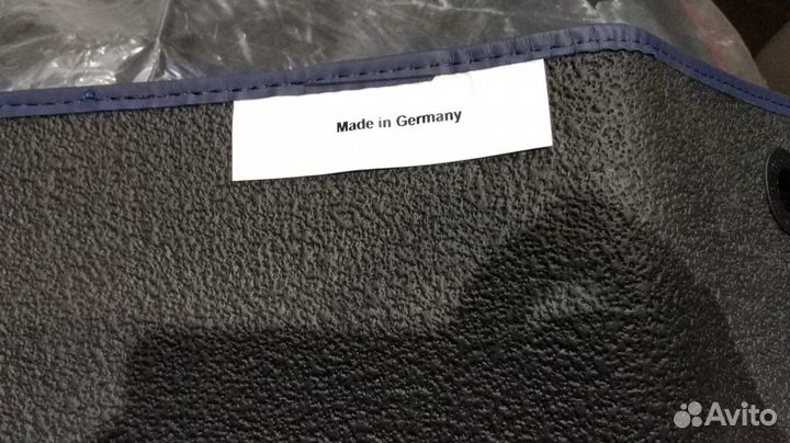 Ковры Audi Q5 с синей оплеткой 8R0071181BLU