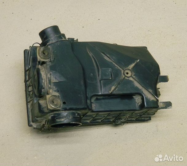 Корпус воздушного фильтра VW Passat B3 (дефект)