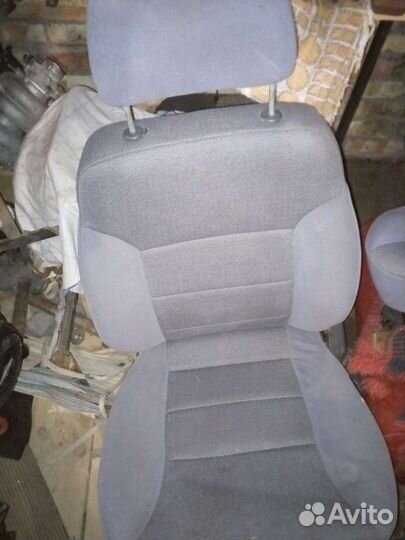 Комплект сидений на kia sportage 1