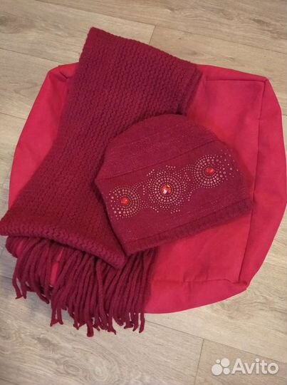 Шапка и шарф женский