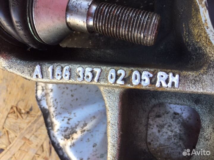 Задний кулак левый правый мерседес гл гле глс 166