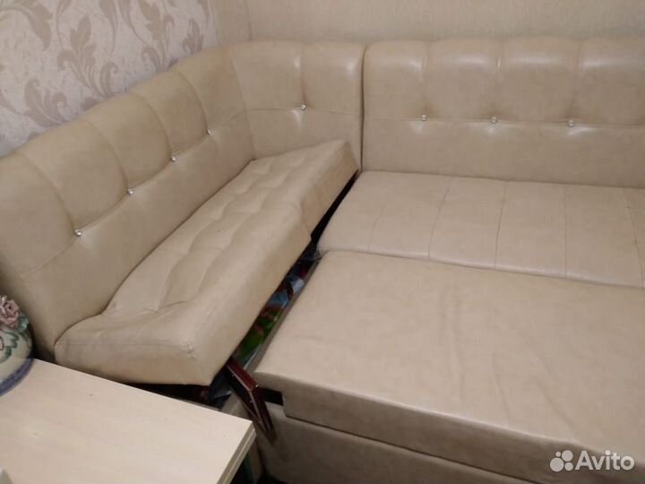 Угловой диван