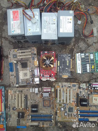 Компьютер на запчасти