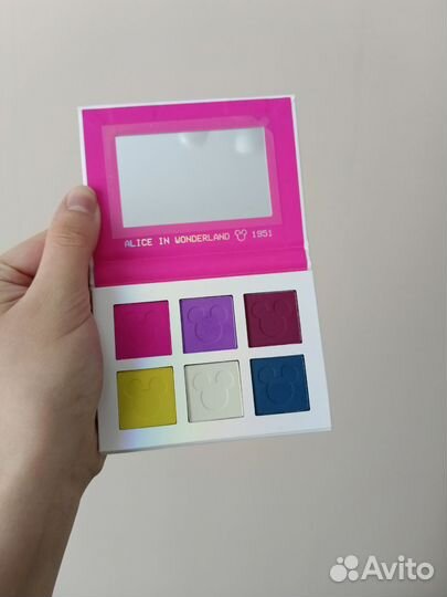 Палетка теней beauty bay Disney