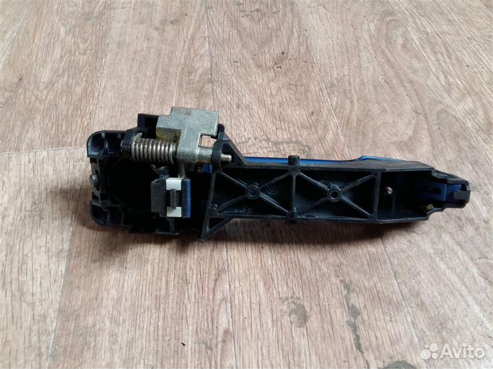 Ручка двери задней наружная левая Hyundai i30 200