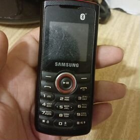 Samsung E2121B