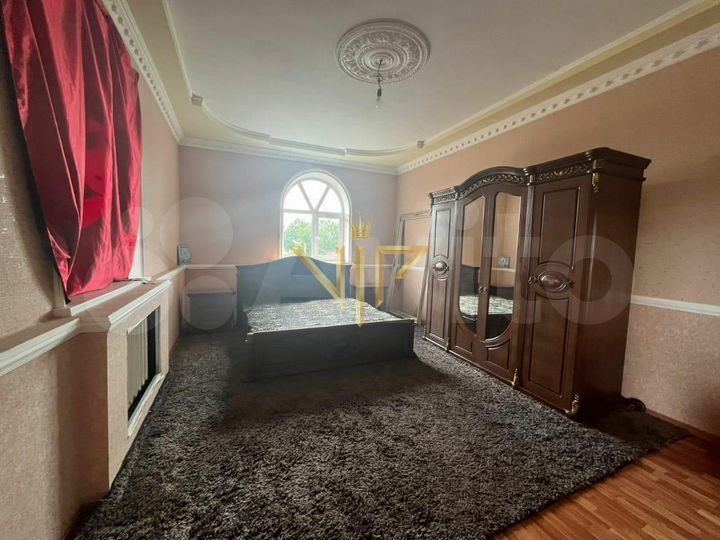 Дом 315 м² на участке 5 сот.