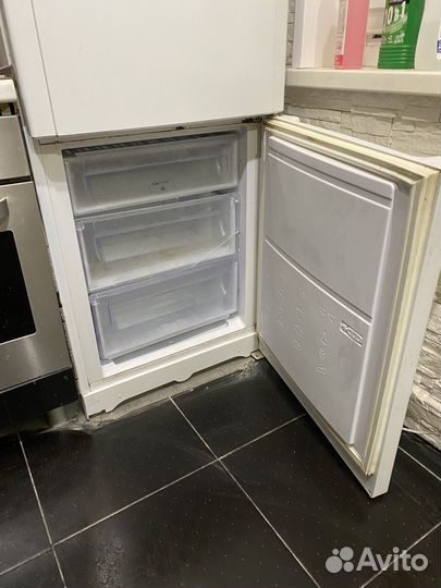 Холодильник бу рабочий