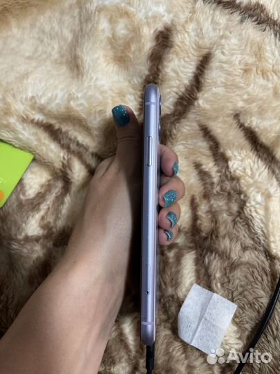 Продам iPhone 11