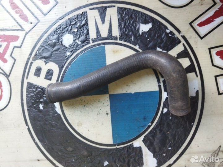 Патрубок системы охлаждения Bmw 5 E34 M50B20TU