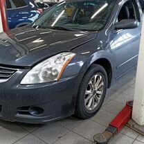 Nissan Altima 2.5 CVT, 2012, 121 000 км, с пробегом, цена 895 000 руб.