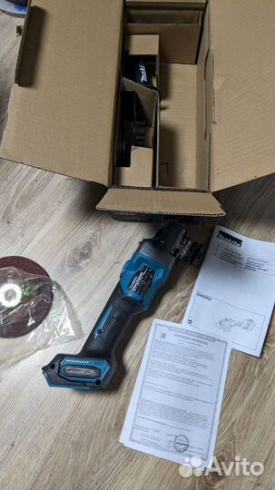 Аккумуляторная ушм Makita GA035GZ