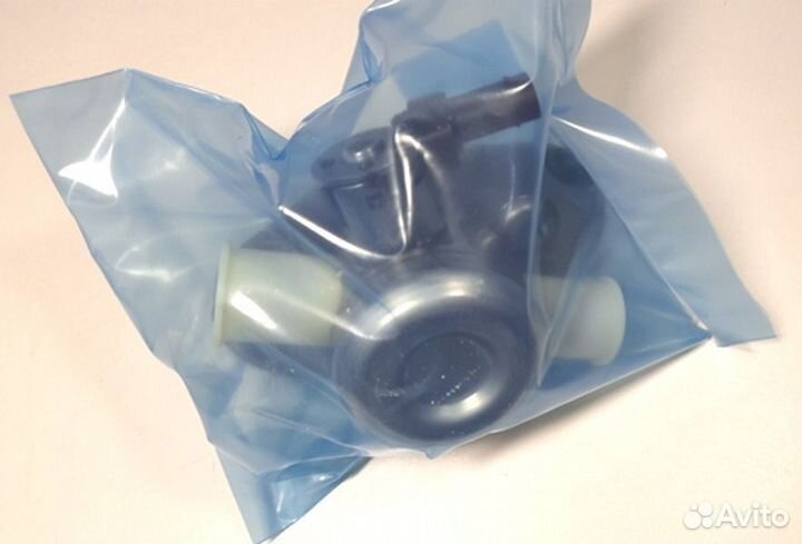 Топливный насос BMW 13517642466